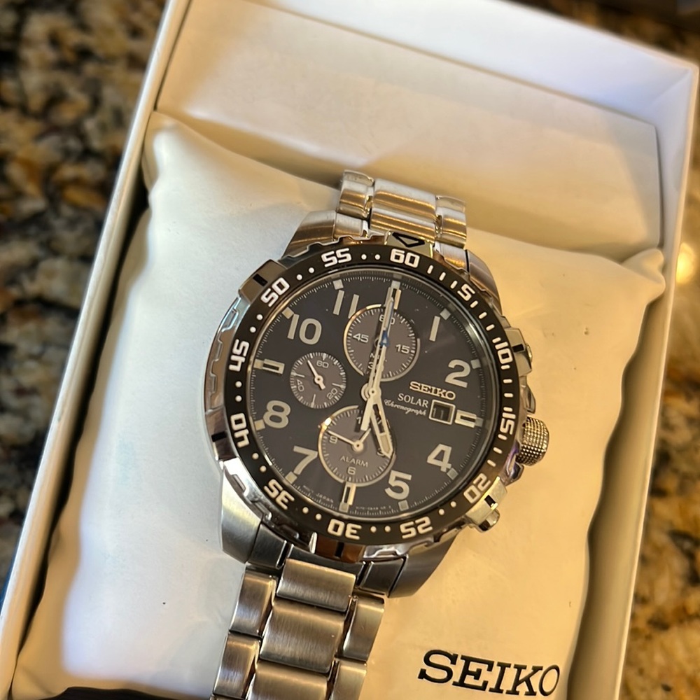 Seiko Silver watch stainless steel 45mm